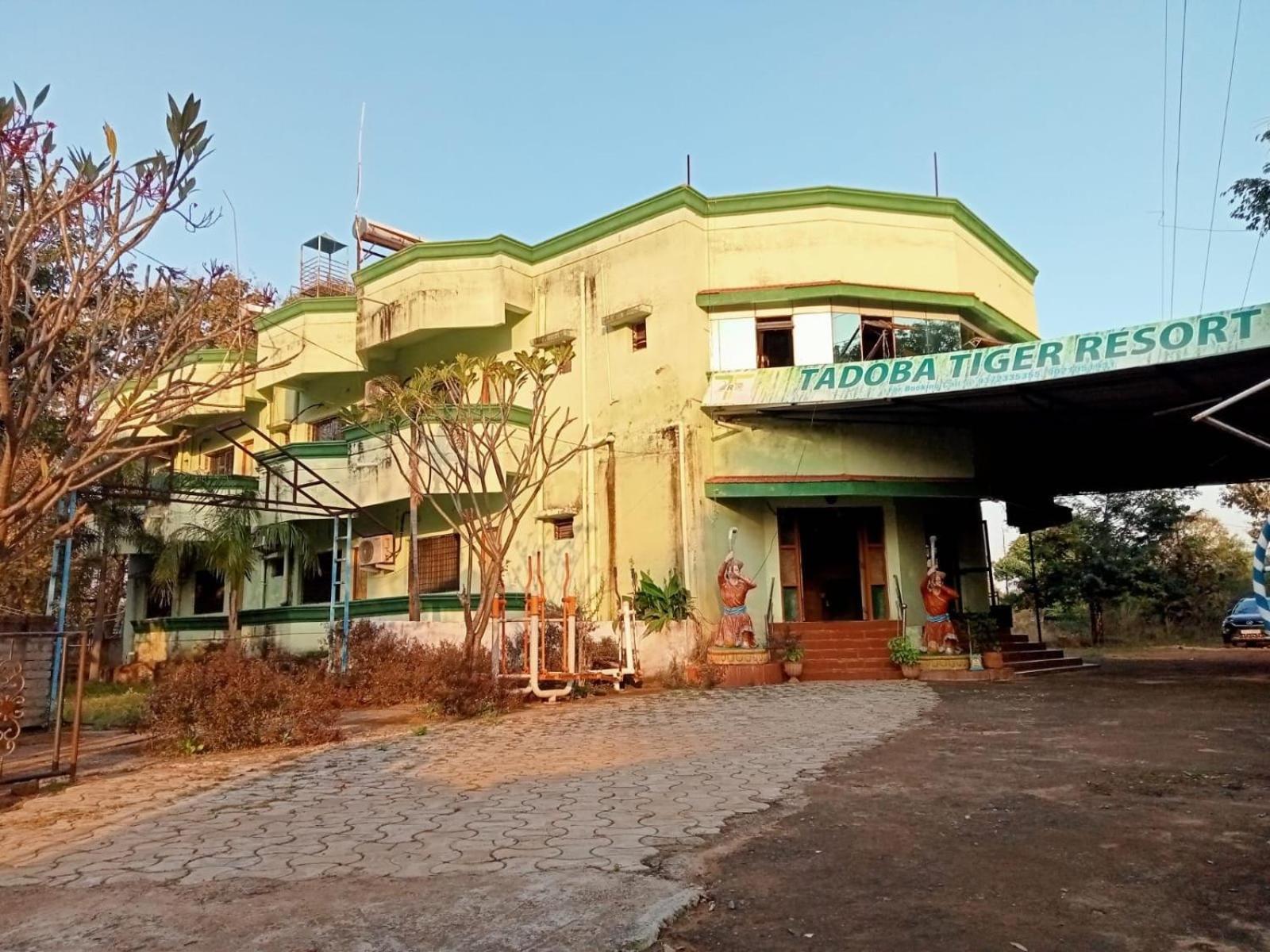 Oyo Flagship Tadoba Tiger Resort Mohurli Екстер'єр фото